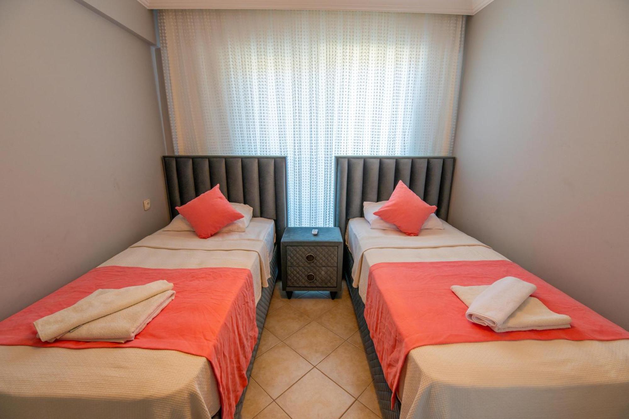Sunset Beach Club Aqua Lettings Fethiye Eksteriør billede