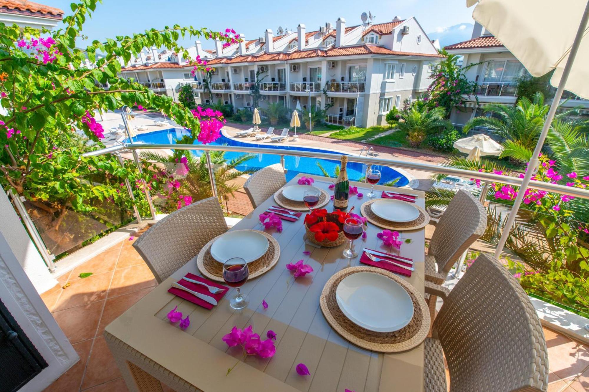 Sunset Beach Club Aqua Lettings Fethiye Eksteriør billede