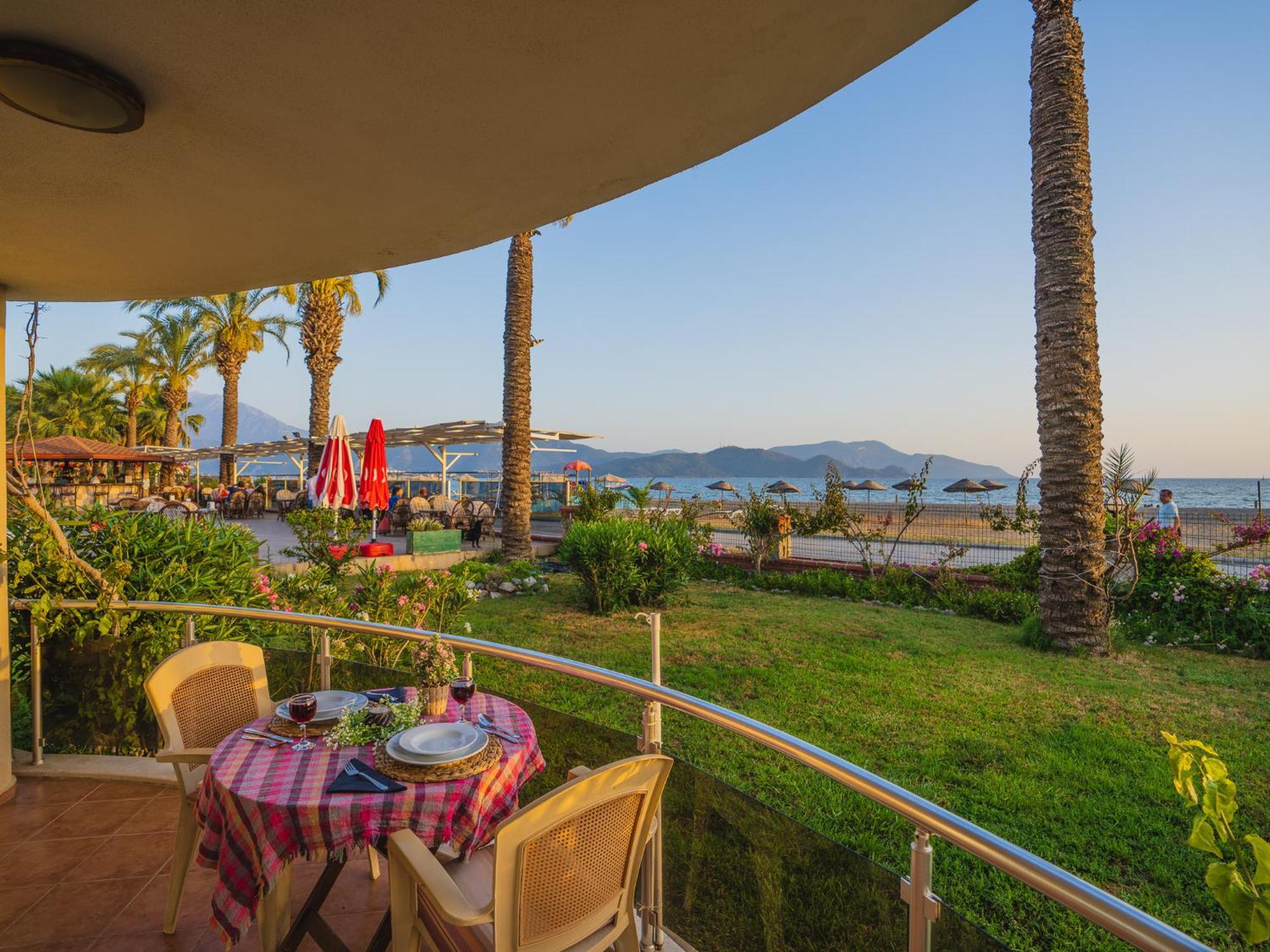 Sunset Beach Club Aqua Lettings Fethiye Eksteriør billede